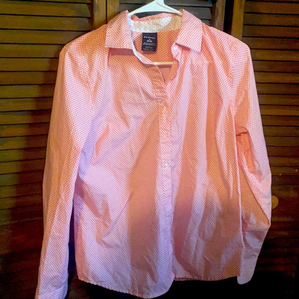 Pink and whote checkered pattern button up shirt